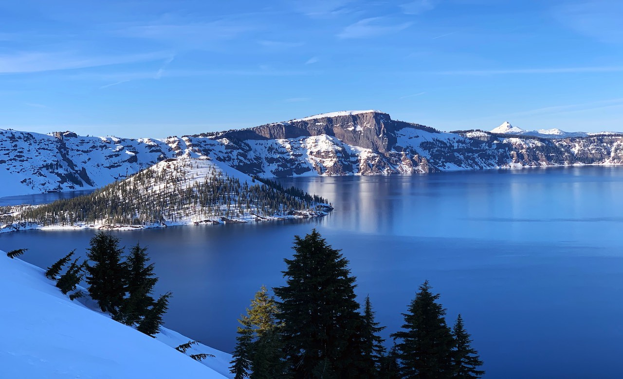 Cruise-America-Best-Time-to-Visit-Crater-Lake-National-Park.jpg